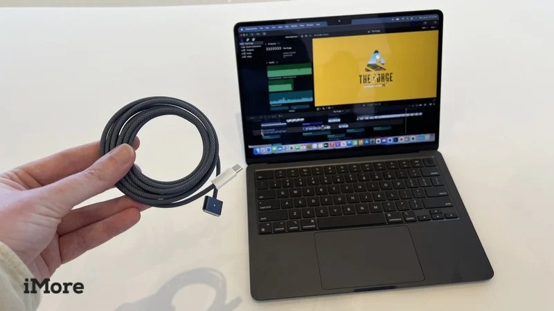 Trên tay đánh giá chiếc M2 MacBook Air 2022: Liệu có đáng mua?