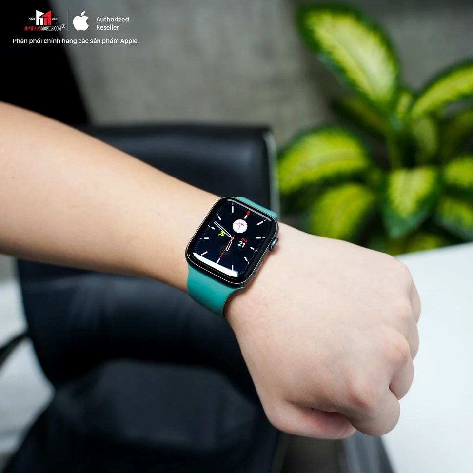 Apple Watch SE được trang bị màn hình OLED Always-On Retina