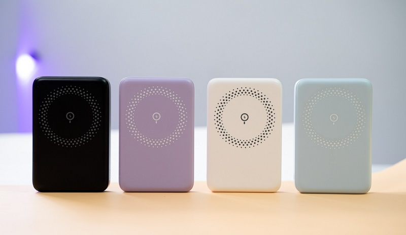 Pin sạc dự phòng Innostyle 10.000 mAh 15W PowerMag 2 in 1 Stand kích thước nhỏ gọn 