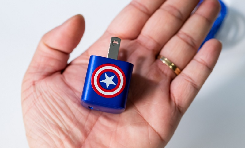 Cốc sạc nhanh Anker 20W Type-C Powerport III Nano phiên bản Marvel có kiểu thiết kế bắt mắt 