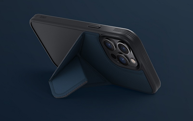 Ốp lưng Magsafe iPhone 14 Pro Max UNIQ Hybrid Transforma làm thành kệ đứng, vừa hỗ trợ sạc qua cổng MagSafe tiện lợi 