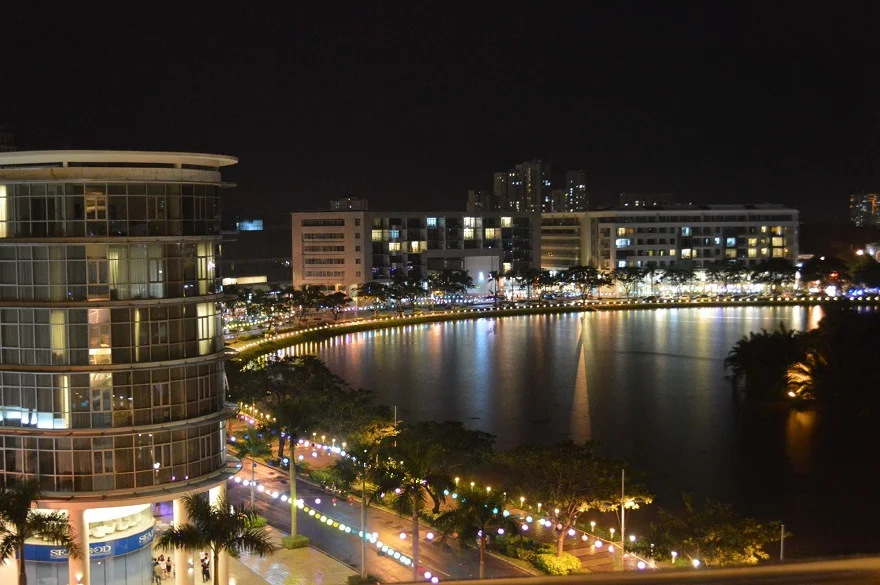 Trung thu tại Hồ Bán Nguyệt