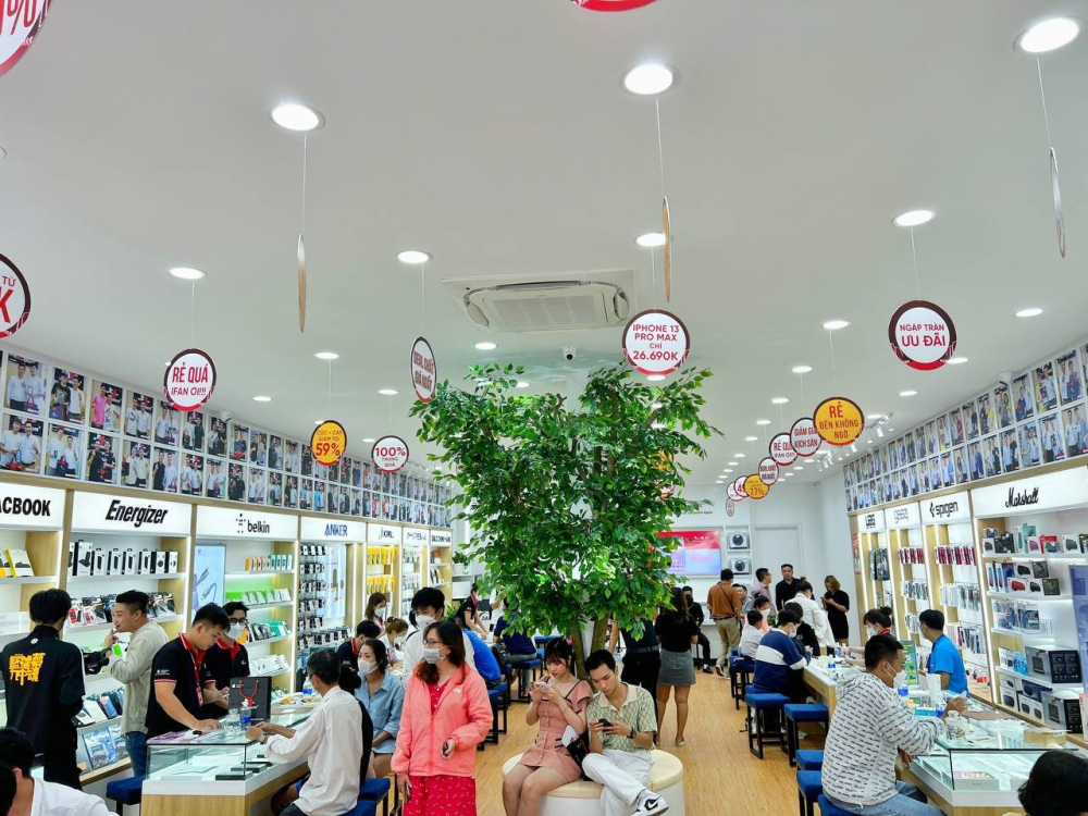 Cùng nhìn lại những hình ảnh mua sắm nhộn nhịp trong ngày khai trương tại Âu Cơ vừa qua nhé