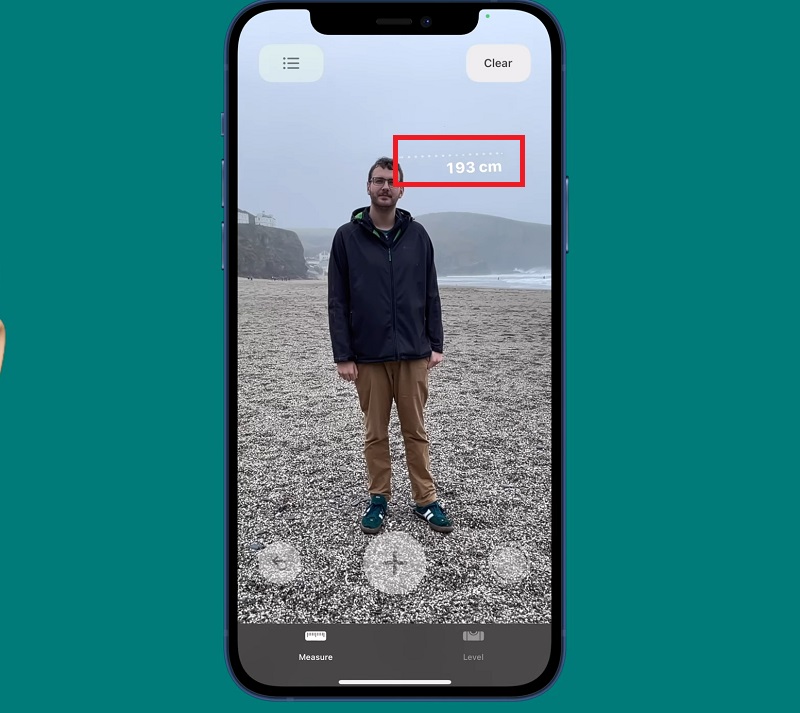Tiến hành đo chiều cao của đối tượng