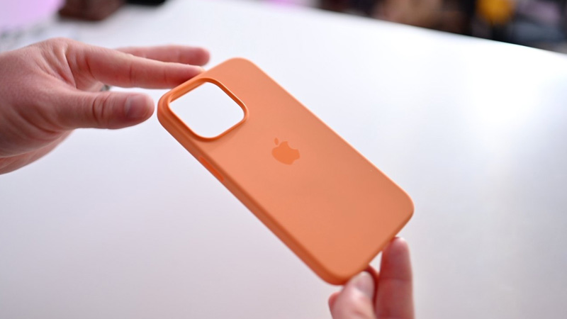 Ốp lưng silicon của Apple dành cho iPhone 13 Pro