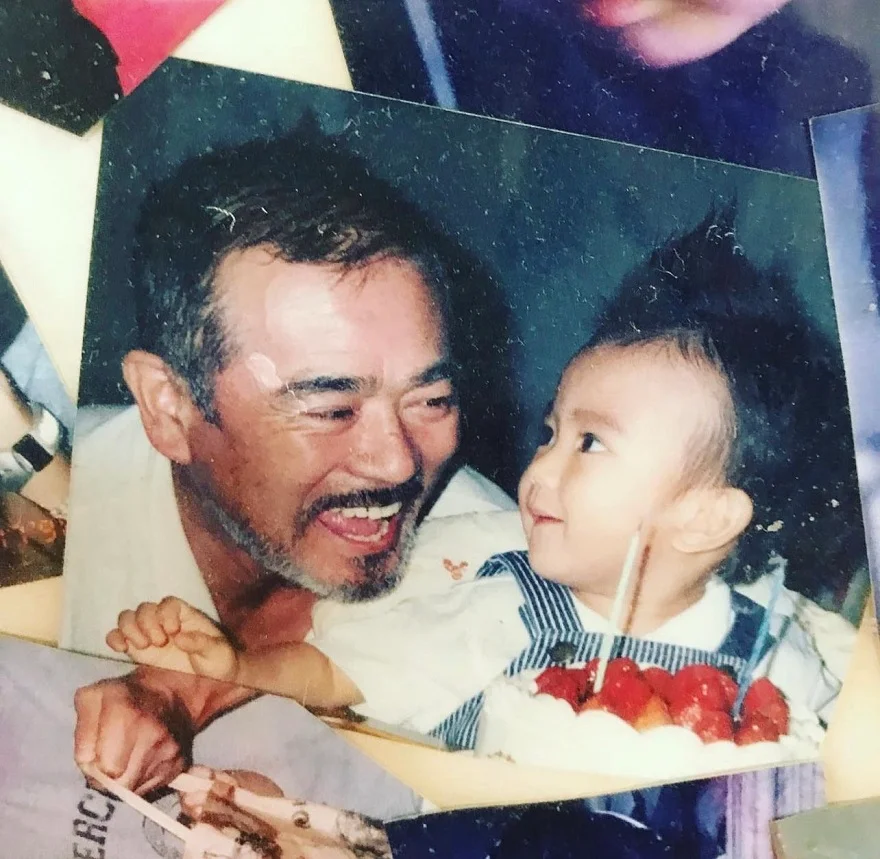 Arata Mackenyu và cha cậu ấy