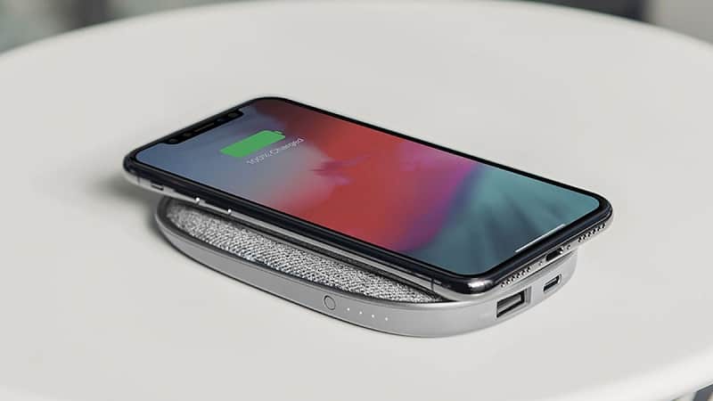 Hỗ trợ sạc pin không dây và nhanh chóng