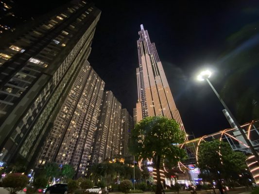 iPhone 11 cho thấy khả năng chụp ảnh ban đêm rất tốt