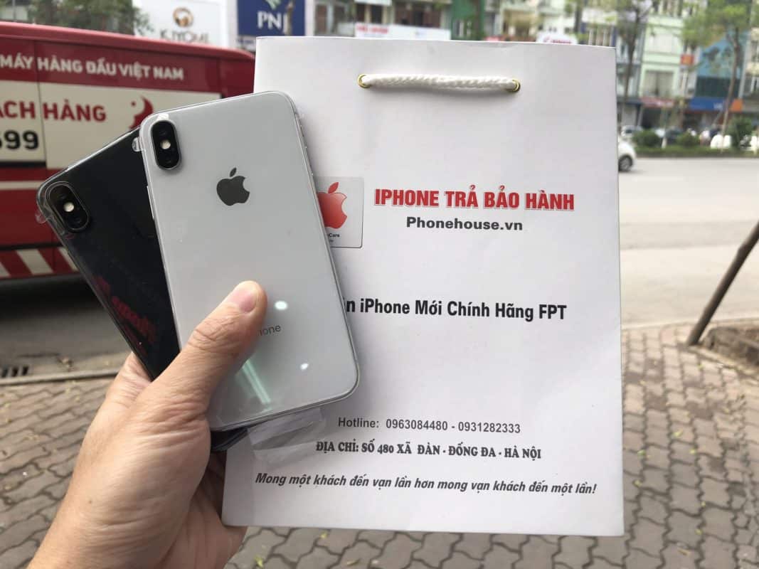 có nên mua iPhone xách tay không