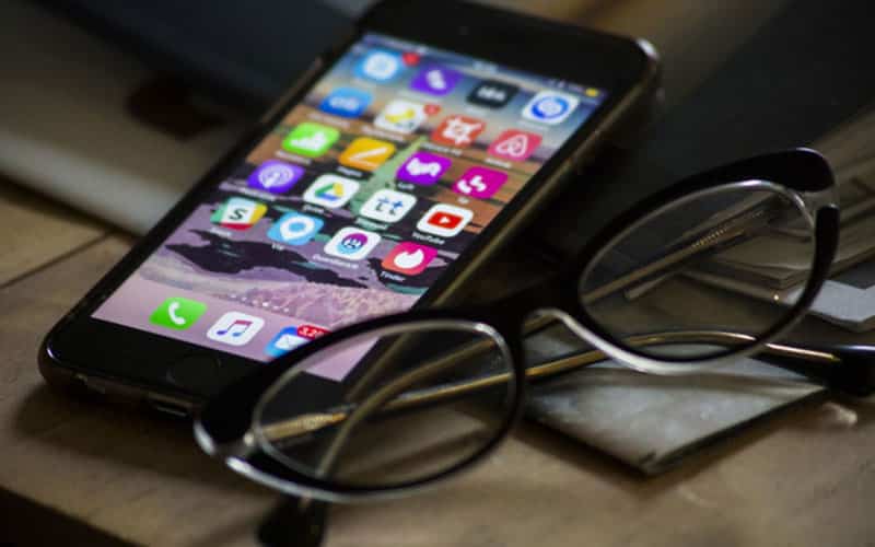 Tim Cook khẳng định Apple không độc quyền