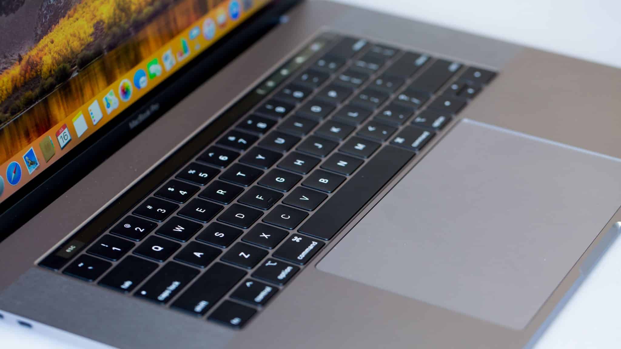 bàn phím Macbook
