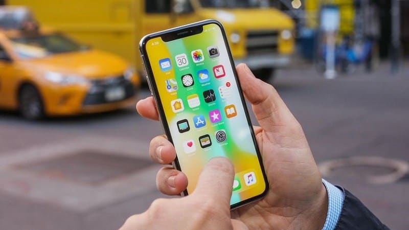 iPhone X màn hình tai thỏ