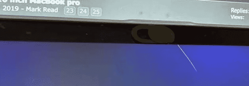 Apple cảnh báo không nên dán che camera webcam trên MacBook rồi gập màn hình lại