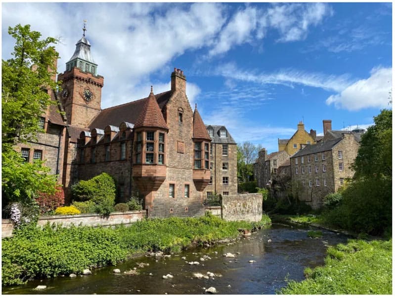 Cuộc so tài đầy bất ngờ giữa<figcaption class=