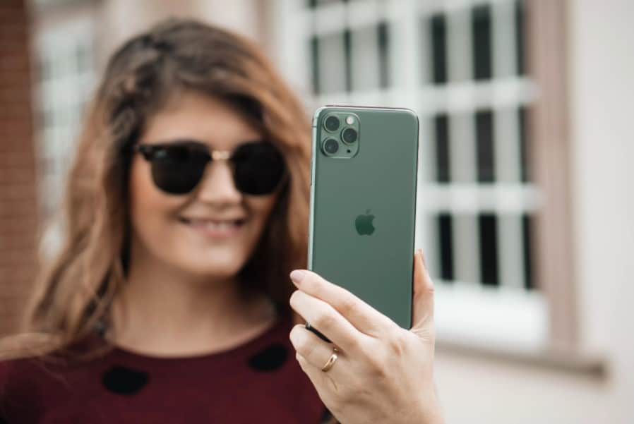 Face ID trên iPhone