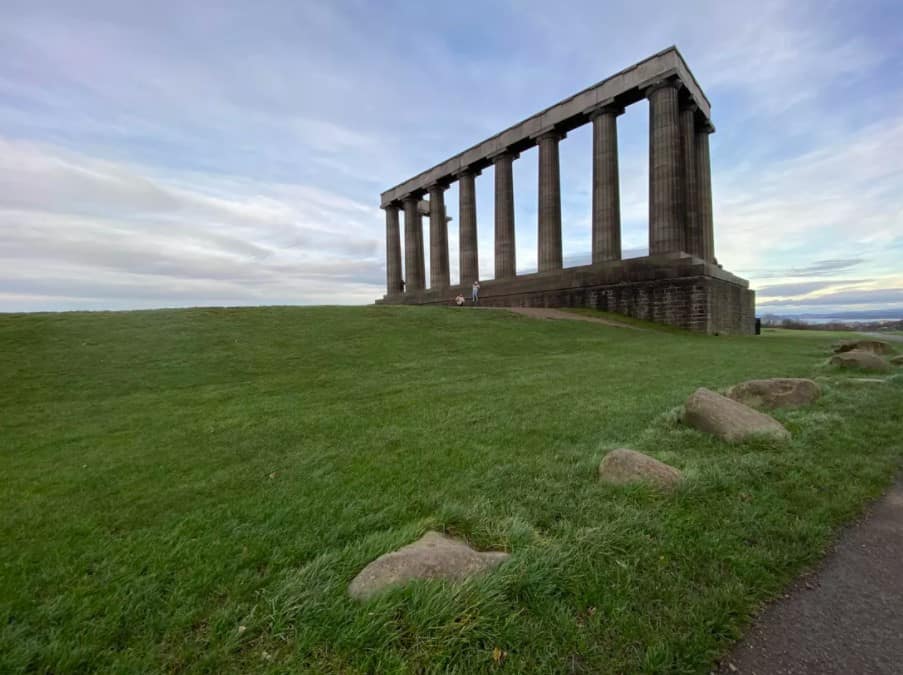 iPhone 11 Pro ống kính tiêu chuẩn