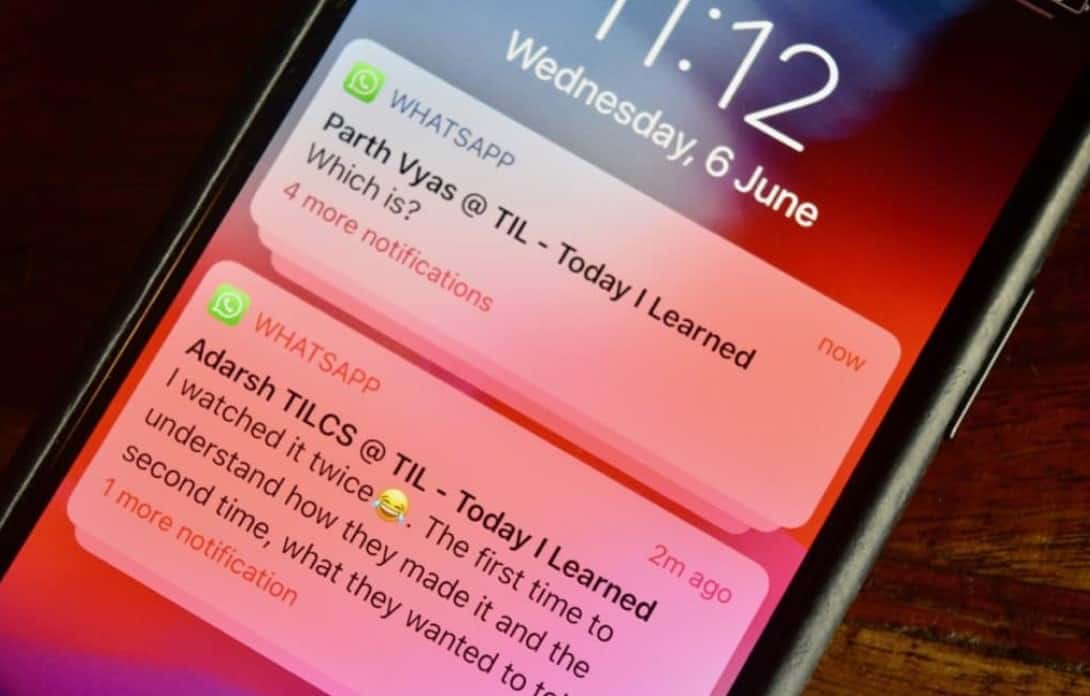 Thông báo màn hình khóa iOS 14