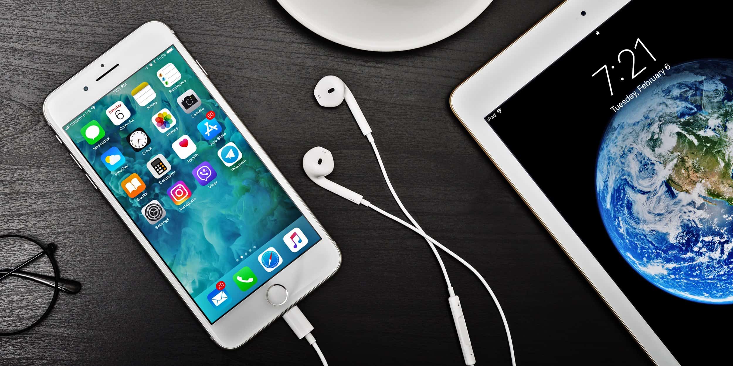 Màn hình 4.7 inch nhỏ gọn đi kèm nhiều công nghệ hiện đại