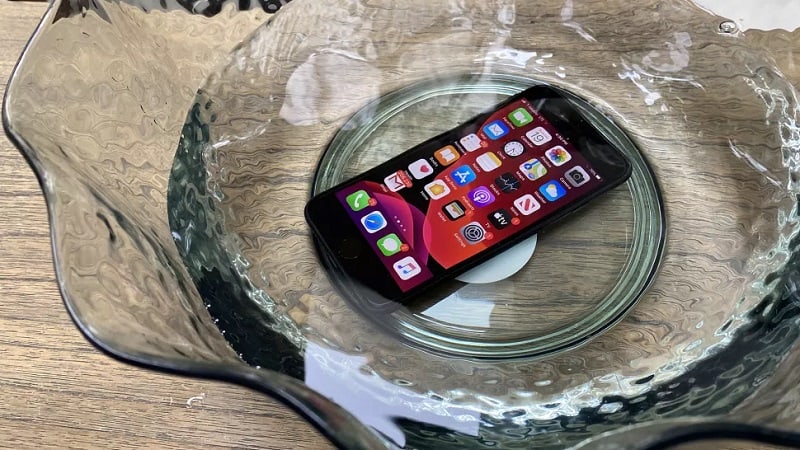 mức độ chống nước của iPhone SE 2020