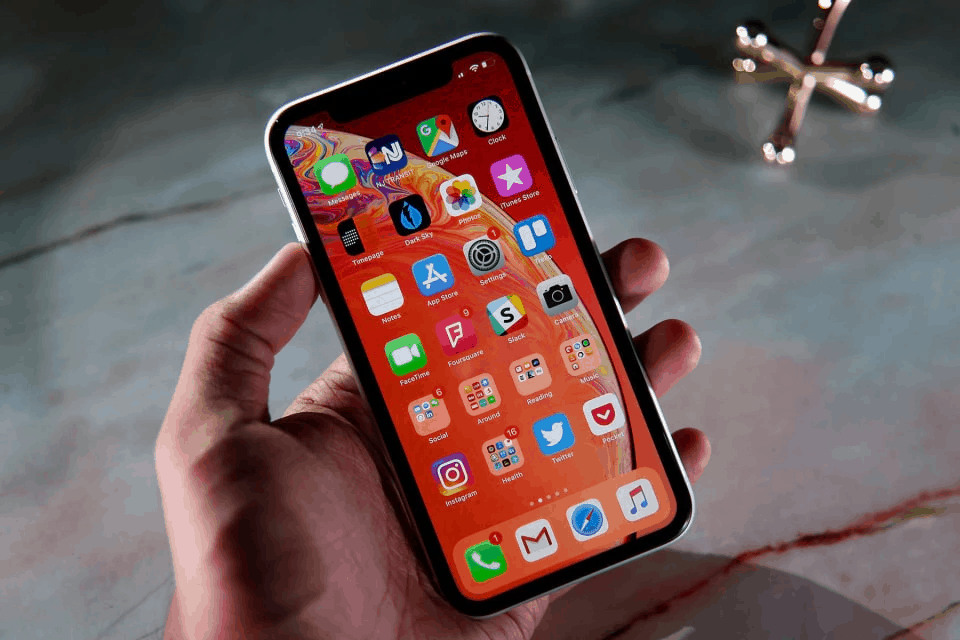 Thiết kế iPhone XR