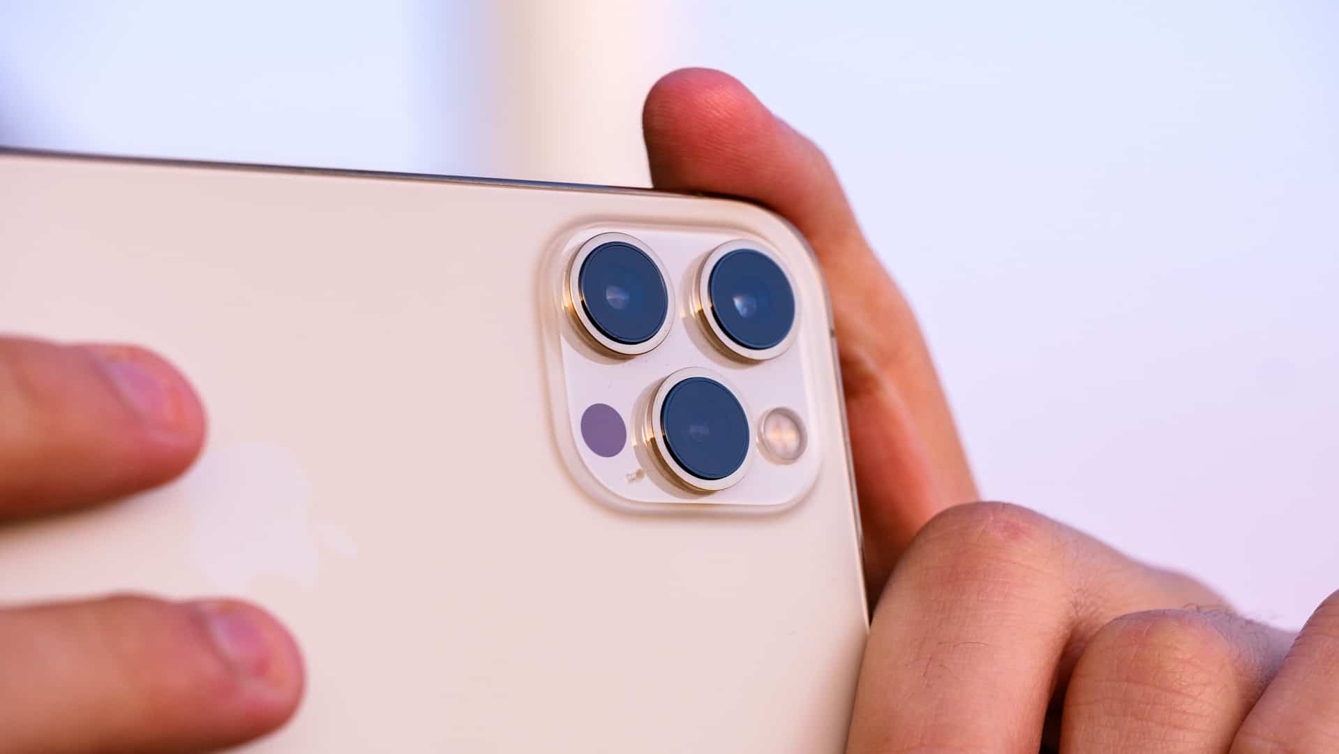 Hệ thống Camera iPhone 12